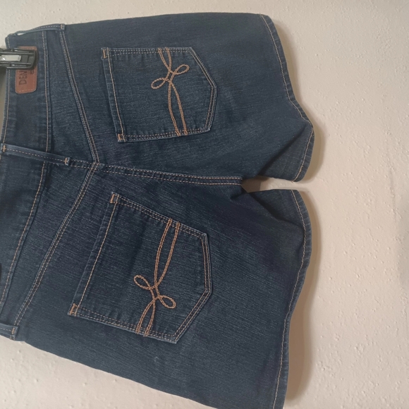 Blue Skorts with Denim Look and Classic Stitching - Picture 2 of 5